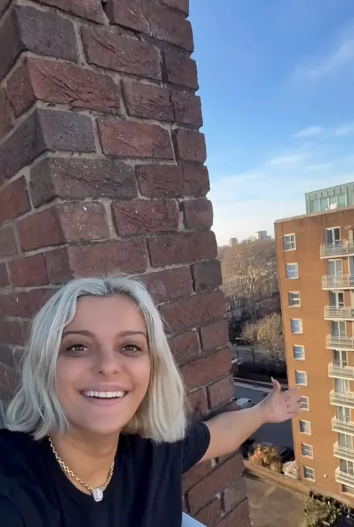 Bebe Rexha londoni kiabálása brutális választ kapott!-2