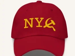 Tucker Carlson boltja: Provokatív jobb szárnyú merchandise