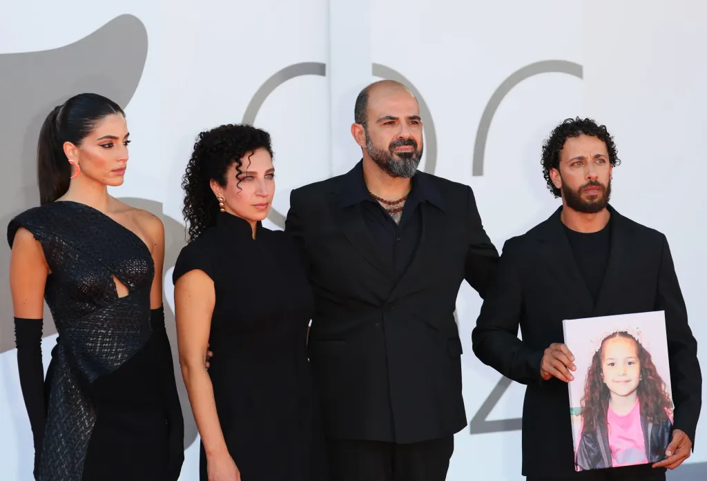 Piros galambos kitűzők: Sztárok tiltakozása az Oscar-gálán-2