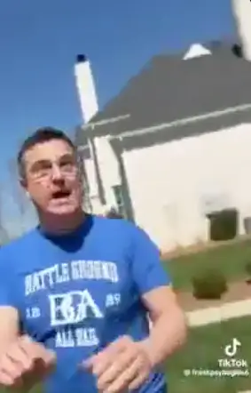 Alan Ritchson motoros balhéja: Új body cam videó leakelt!-1