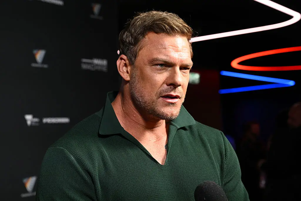 Alan Ritchson motoros balhéja: Új body cam videó leakelt!-3