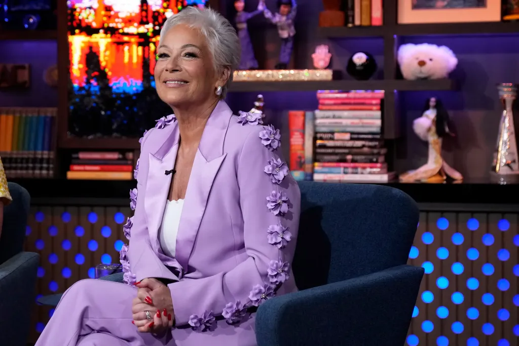 Denise Welch felháborodva: Szemetes sofőr szidta a fiát!-2