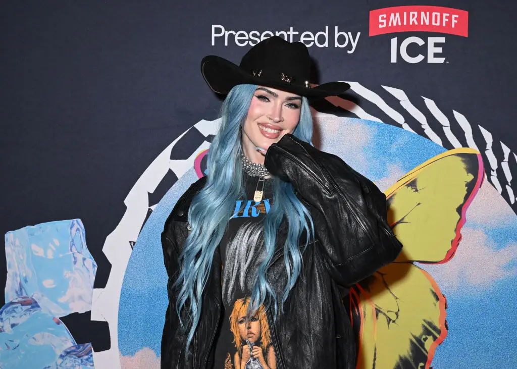 Megan Fox kitiltja MGK-t a flörtös kommentek miatt!-1